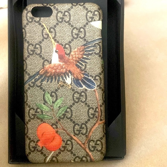 Gucci IPhone 8 Plus - Picture 1 of 6